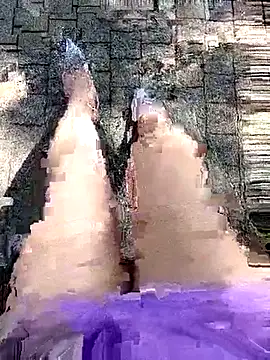 Jessical--Li online show from October 18, 2025, 3:30 am