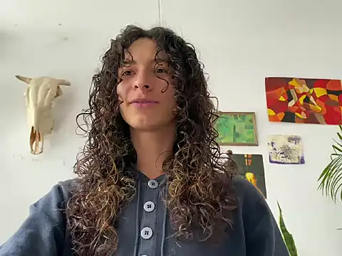 Snapshot of camille_delrey chatting on October 31, 2025, 6:15 pm camille delrey online show from October 31, 2025, 6:15 pm