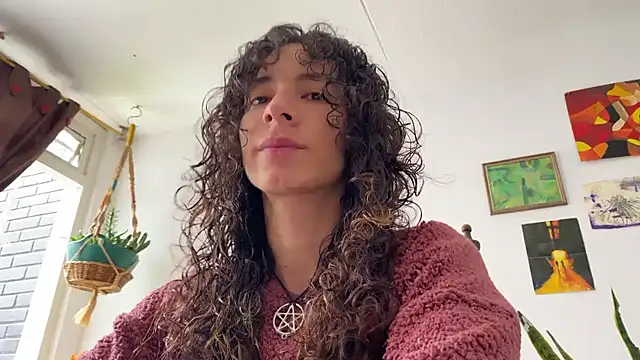 Snapshot of camille_delrey chatting on November 13, 2025, 4:00 pm camille delrey online show from November 13, 2025, 4:00 pm