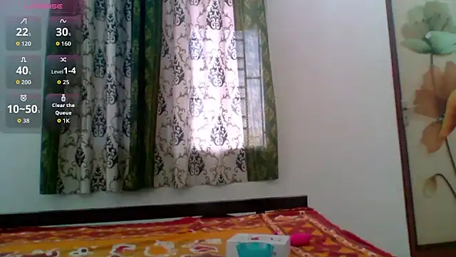 cute girl007 online show from December 4, 2025, 6:45 am