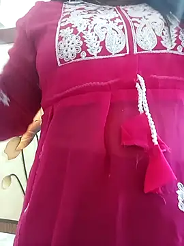 Snapshot of cute_girl007 chatting on November 19, 2025, 7:19 am cute girl007 online show from November 19, 2025, 7:19 am