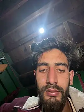 lyath3245 online show from February 2, 2026, 9:14 pm