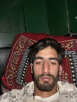 lyath3245 online show from March 10, 2026, 8:57 pm