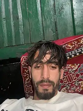 lyath3245 online show from April 18, 2026, 6:38 am