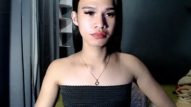 urseductivebarbie xx online show from November 3, 2025, 1:58 pm