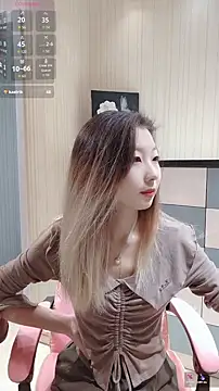 Snapshot of Deserve_E chatting on December 2, 2025, 7:32 am Deserve E online show from December 2, 2025, 7:32 am