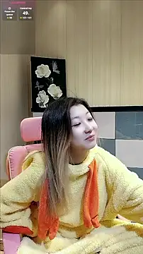 Snapshot of Deserve_E chatting on November 26, 2025, 9:31 am Deserve E online show from November 26, 2025, 9:31 am