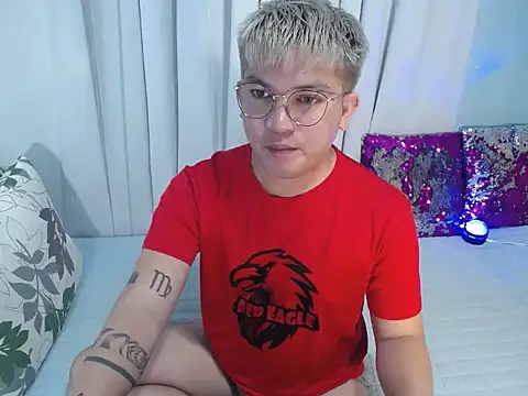 Fuckboii intown online show from November 13, 2025, 12:42 pm