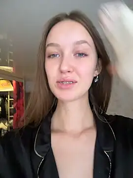 ElliRose online show from November 28, 2025, 7:30 am