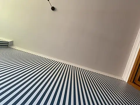 cumman789860 online show from April 17, 2026, 2:09 pm