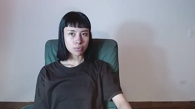 Snapshot of _mavis2 chatting on October 2, 2025, 7:50 pm mavis2 online show from October 2, 2025, 7:50 pm