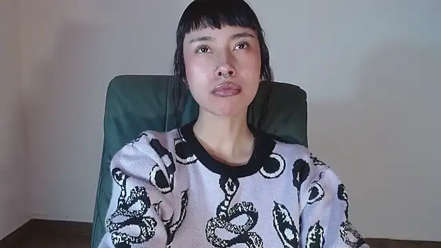 Snapshot of _mavis2 chatting on October 17, 2025, 7:48 pm mavis2 online show from October 17, 2025, 7:48 pm