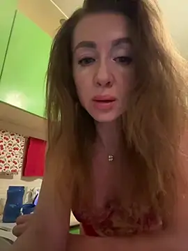 Snapshot of MarinaDiva11_74 chatting on May 7, 2026, 8:01 pm MarinaDiva11 74 online show from May 7, 2026, 8:01 pm