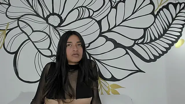 Snapshot of RousyMoon chatting on November 4, 2025, 1:04 pm RousyMoon online show from November 4, 2025, 1:04 pm