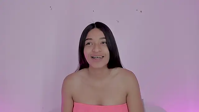 Snapshot of RousyMoon chatting on November 26, 2025, 12:38 pm RousyMoon online show from November 26, 2025, 12:38 pm