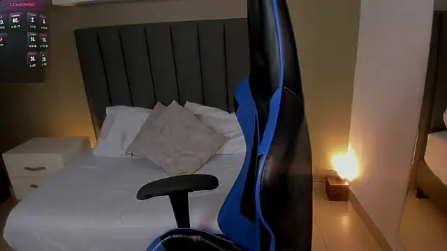 anagil  online show from March 31, 2026, 1:46 pm