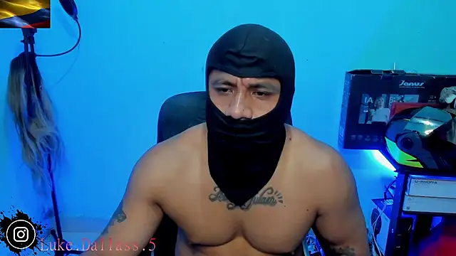 Snapshot of zeus_7777 chatting on May 4, 2026, 7:44 am zeus 7777 online show from May 4, 2026, 7:44 am