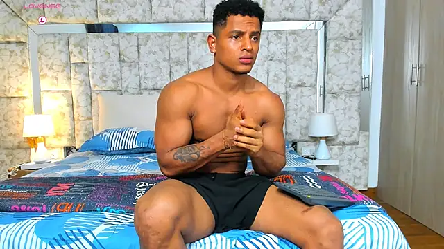 markustheroy333 online show from December 18, 2025, 10:13 pm