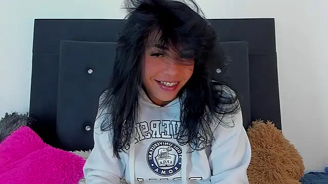 Snapshot of Adrianna_Arias chatting on December 17, 2025, 4:12 pm Adrianna Arias online show from December 17, 2025, 4:12 pm