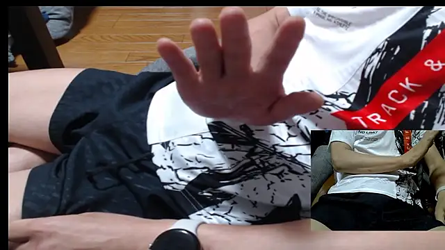 Yasu2000 online show from June 13, 2026, 11:45 pm