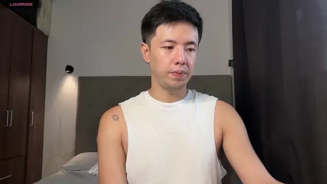 Snapshot of Addictiveboi chatting on May 25, 2026, 3:06 am Addictiveboi online show from May 25, 2026, 3:06 am