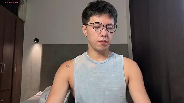Snapshot of Addictiveboi chatting on June 3, 2026, 3:40 am Addictiveboi online show from June 3, 2026, 3:40 am