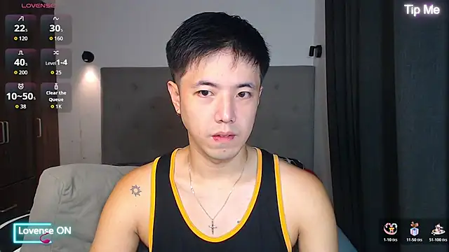 Snapshot of Addictiveboi chatting on November 26, 2025, 2:00 am Addictiveboi online show from November 26, 2025, 2:00 am