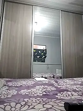 Snapshot of 12dery chatting on October 12, 2025, 7:26 pm 12dery online show from October 12, 2025, 7:26 pm