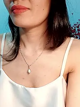 Hinna x online show from March 10, 2026, 1:42 am