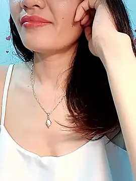 Snapshot of Hinna_x chatting on February 1, 2026, 8:23 am Hinna x online show from February 1, 2026, 8:23 am