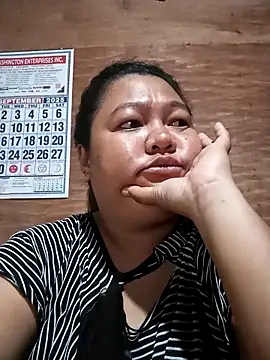 Perfect smile01 online show from October 3, 2025, 11:39 pm