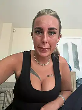 EllieMaeBaby online show from April 11, 2026, 2:10 pm