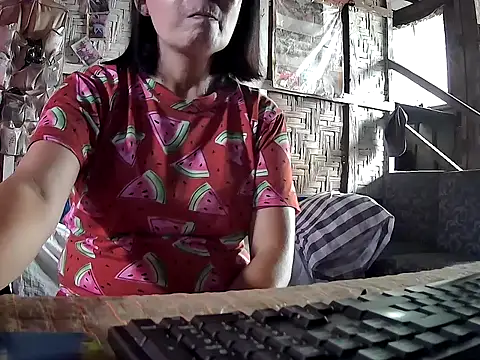 Hotzoey16 online show from November 29, 2025, 7:52 am