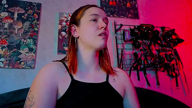 Snapshot of the_high_priestess chatting on May 18, 2026, 5:02 am the high priestess online show from May 18, 2026, 5:02 am