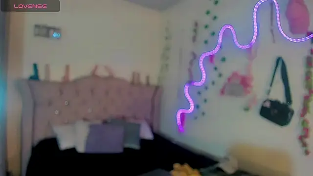 Snapshot of Cata_MW chatting on February 23, 2026, 7:14 pm Cata MW online show from February 23, 2026, 7:14 pm