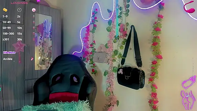 Snapshot of Cata_MW chatting on February 17, 2026, 7:11 pm Cata MW online show from February 17, 2026, 7:11 pm