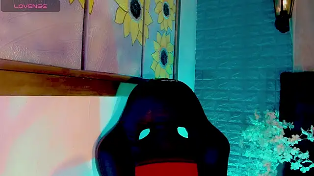 Snapshot of Cata_MW chatting on February 9, 2026, 7:23 pm Cata MW online show from February 9, 2026, 7:23 pm