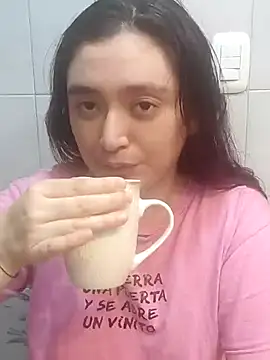 Snapshot of Anaa_Rose chatting on October 17, 2025, 9:38 pm Anaa Rose online show from October 17, 2025, 9:38 pm