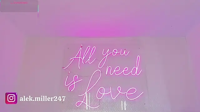 Snapshot of aleksandramiller_ chatting on September 24, 2025, 12:33 pm aleksandramiller online show from September 24, 2025, 12:33 pm