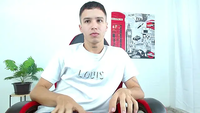 Snapshot of Cumandres18 chatting on October 21, 2025, 1:43 pm Cumandres18 online show from October 21, 2025, 1:43 pm