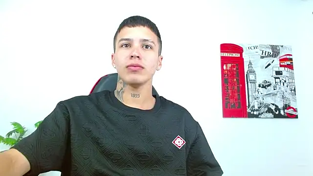 Cumandres18 online show from March 31, 2026, 2:41 pm