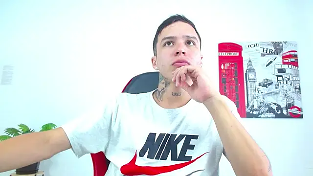 Snapshot of Cumandres18 chatting on January 16, 2026, 4:11 pm Cumandres18 online show from January 16, 2026, 4:11 pm