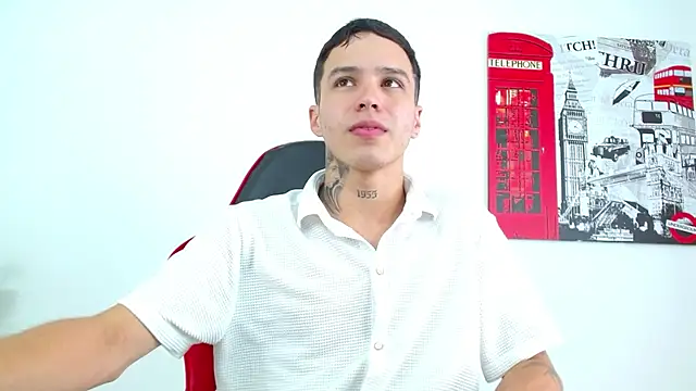 Snapshot of Cumandres18 chatting on February 5, 2026, 3:19 pm Cumandres18 online show from February 5, 2026, 3:19 pm