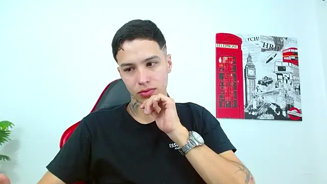 Snapshot of Cumandres18 chatting on February 18, 2026, 2:57 pm Cumandres18 online show from February 18, 2026, 2:57 pm