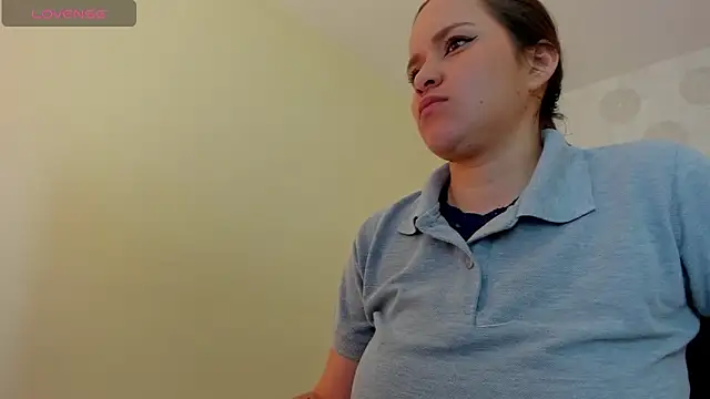 GIANAMILLER6 online show from October 20, 2025, 12:17 pm