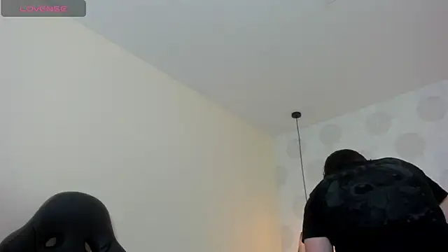 GIANAMILLER6 online show from April 18, 2026, 12:07 pm