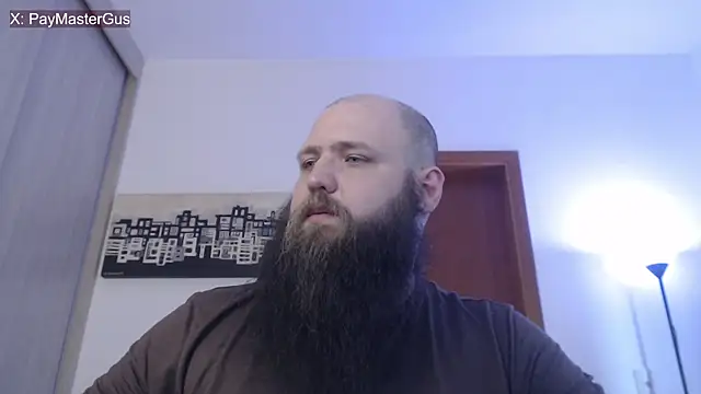 Snapshot of PayMasterGus chatting on November 7, 2025, 8:46 pm PayMasterGus online show from November 7, 2025, 8:46 pm