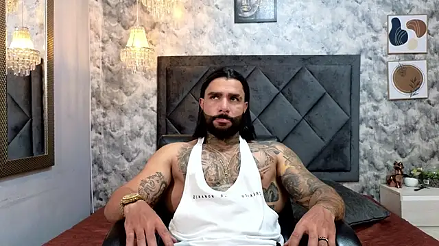 Apolo rousse1 online show from September 27, 2025, 9:32 pm