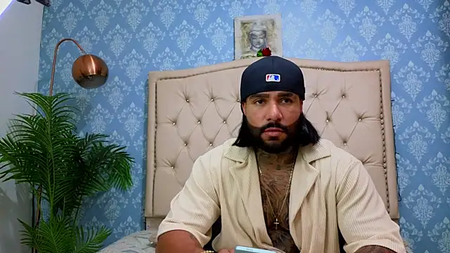 Apolo rousse1 online show from September 28, 2025, 9:00 pm