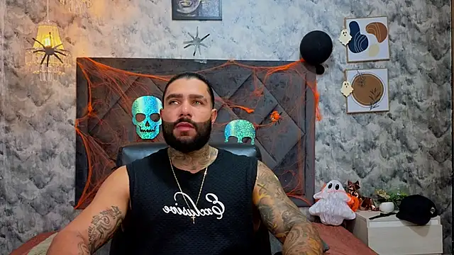 Apolo rousse1 online show from October 25, 2025, 9:04 pm